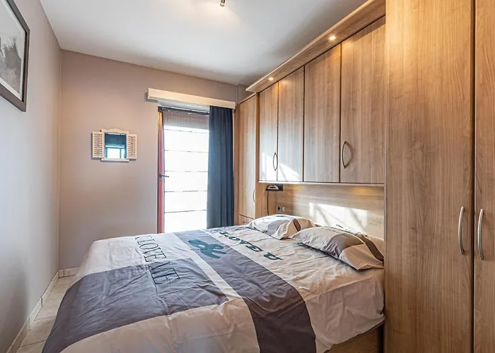 Zeedijk Aan De Pier *